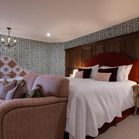 The White Hart - A Heartwood Inn لُويس المظهر الخارجي الصورة