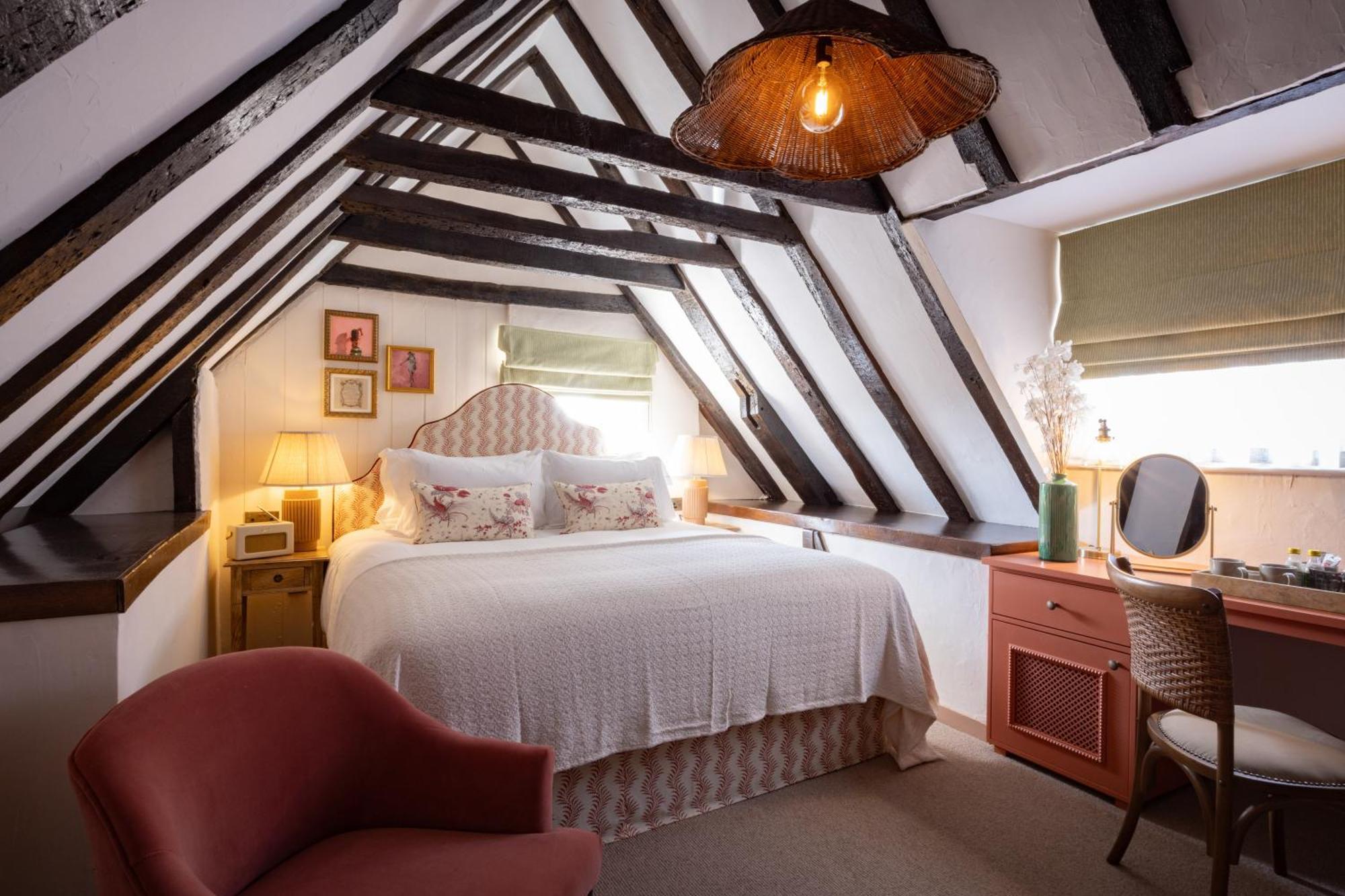The White Hart - A Heartwood Inn لُويس المظهر الخارجي الصورة