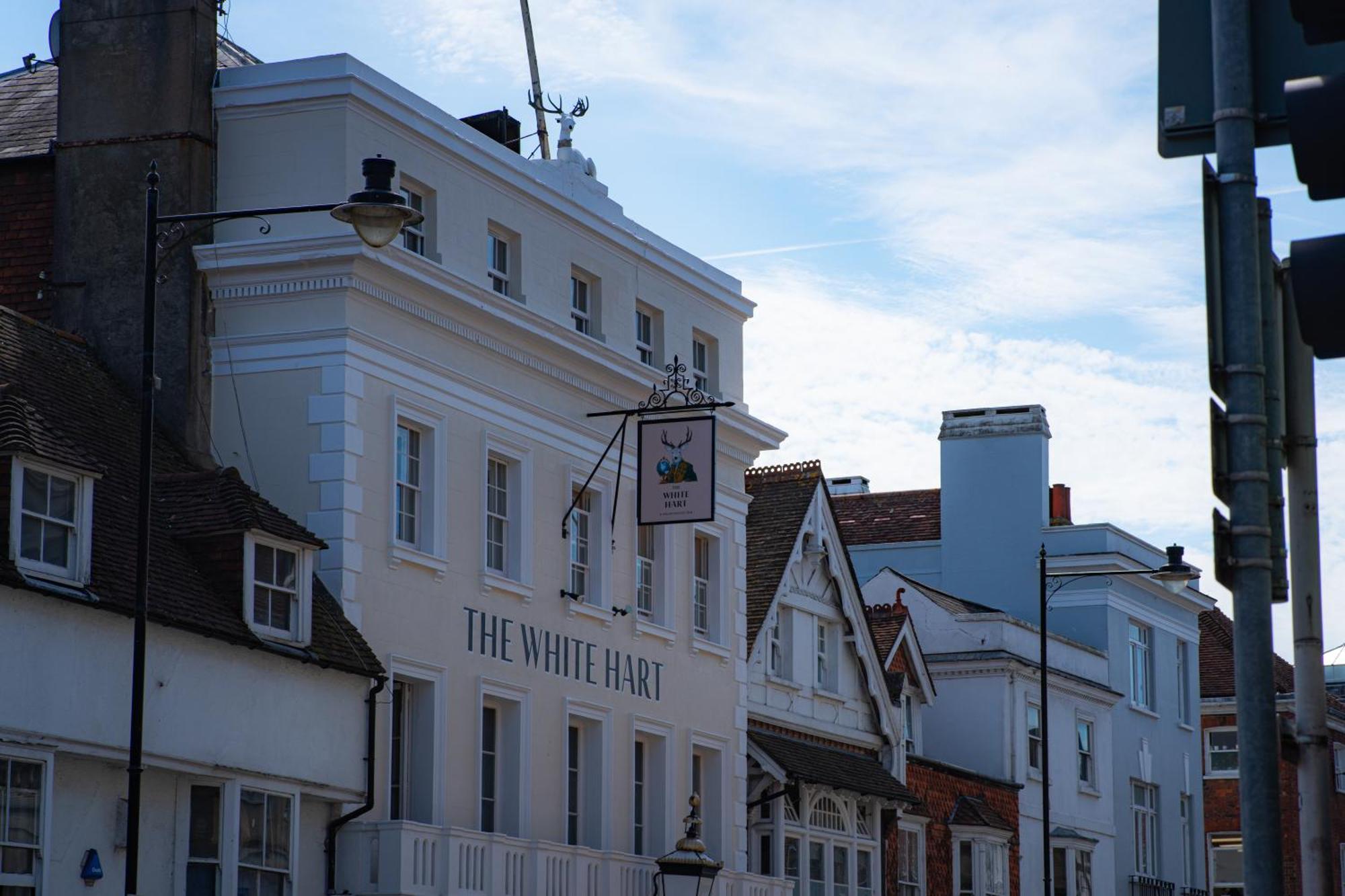 The White Hart - A Heartwood Inn لُويس المظهر الخارجي الصورة