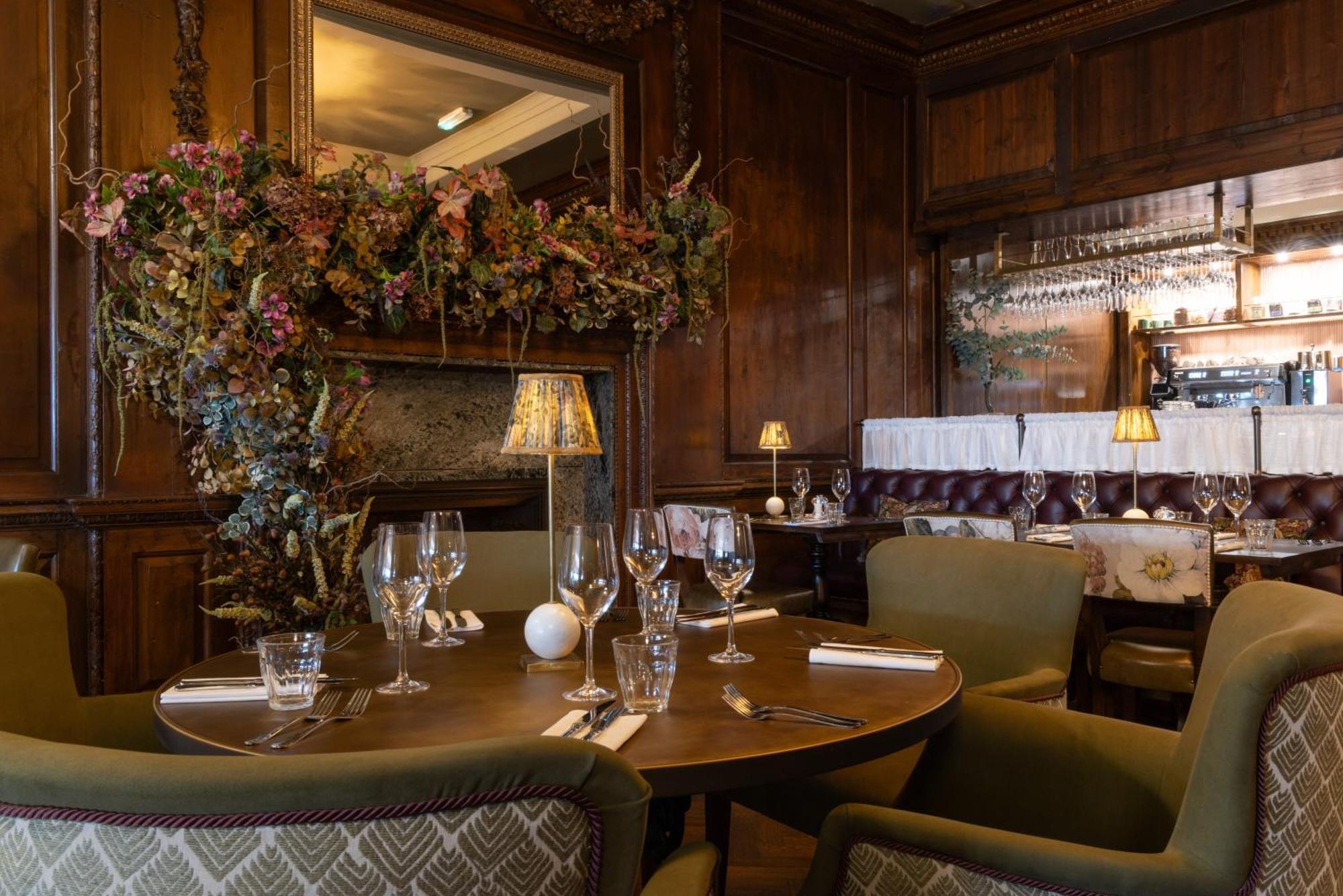 The White Hart - A Heartwood Inn لُويس المظهر الخارجي الصورة