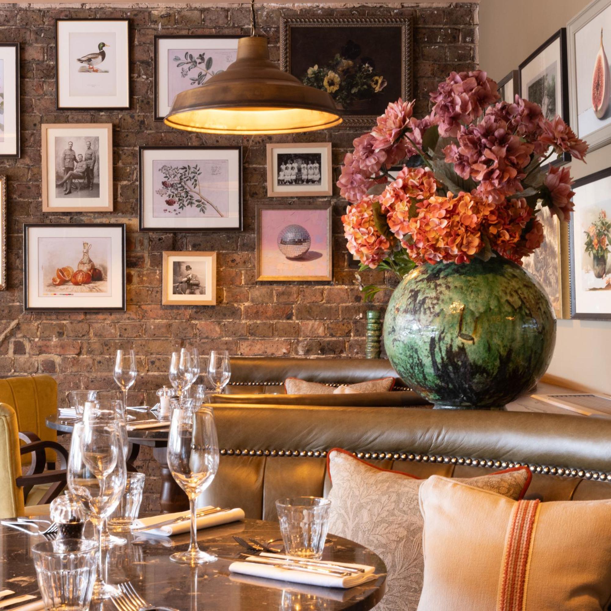 The White Hart - A Heartwood Inn لُويس المظهر الخارجي الصورة