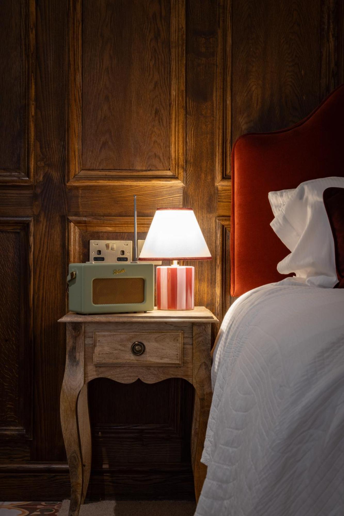The White Hart - A Heartwood Inn لُويس المظهر الخارجي الصورة